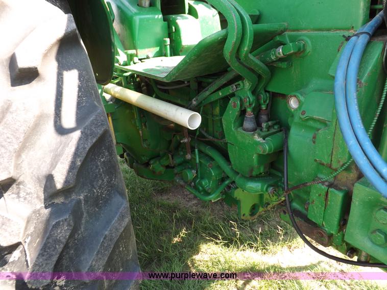 image for item I7631 John Deere 4020 tractor