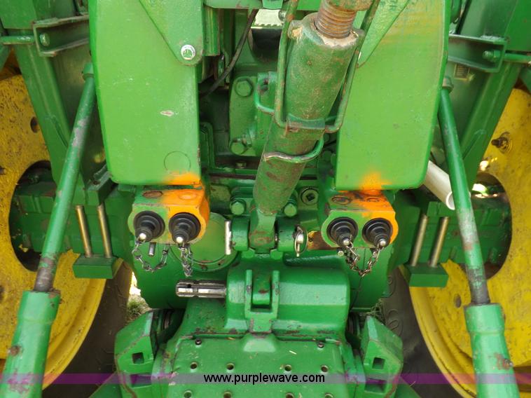 image for item I7631 John Deere 4020 tractor