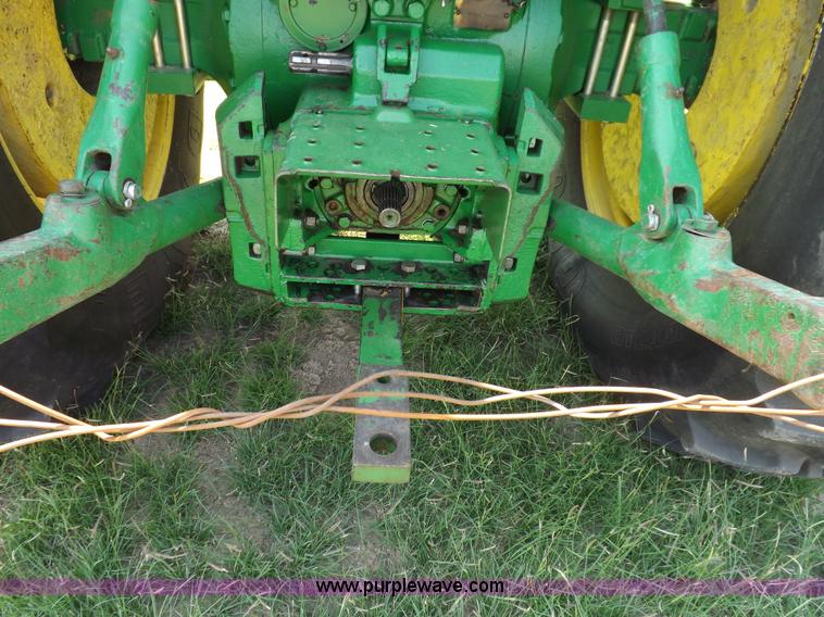 image for item I7631 John Deere 4020 tractor