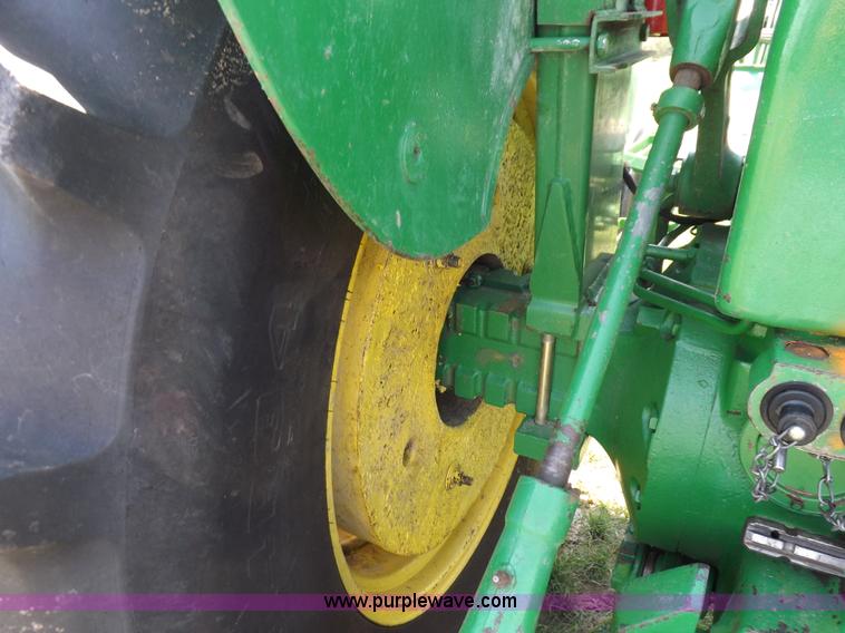 image for item I7631 John Deere 4020 tractor