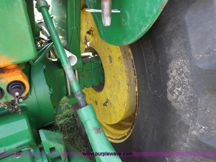 image for item I7631 John Deere 4020 tractor