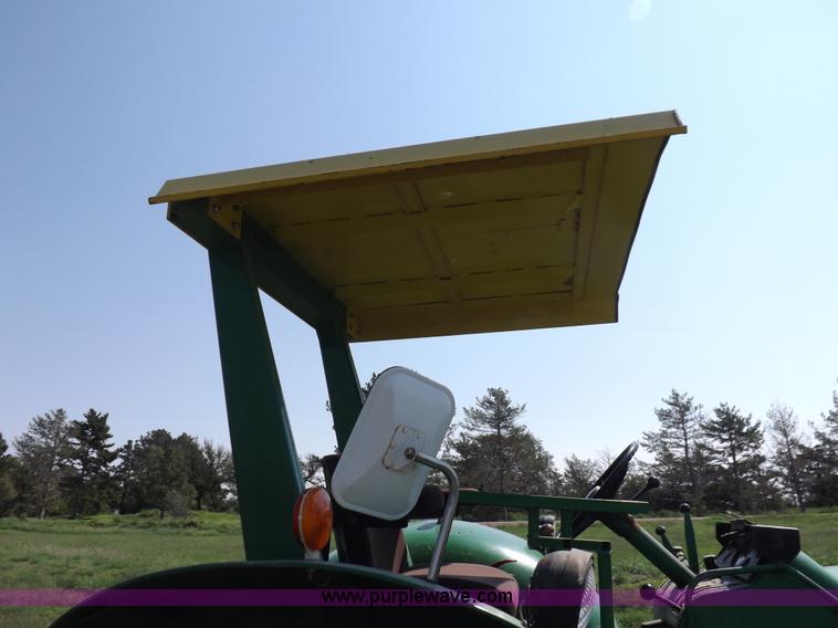 image for item I7631 John Deere 4020 tractor