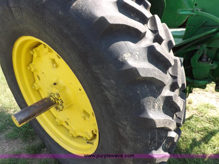 image for item I7631 John Deere 4020 tractor