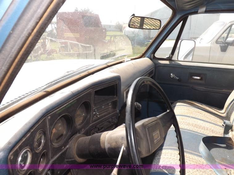 image for item I7633 1980 Chevrolet C30 Custom Deluxe flatbed truck