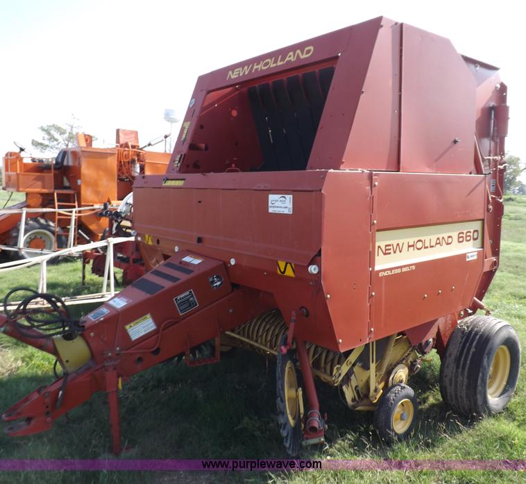 image for item I7636 1994 New Holland 660 round baler