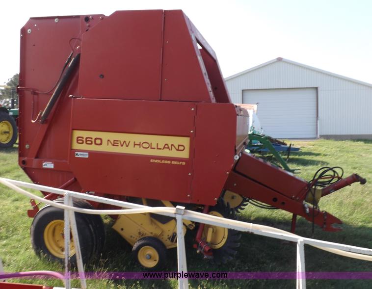 image for item I7636 1994 New Holland 660 round baler