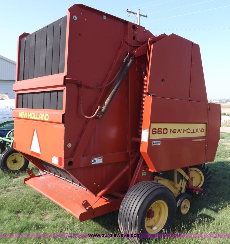 image for item I7636 1994 New Holland 660 round baler