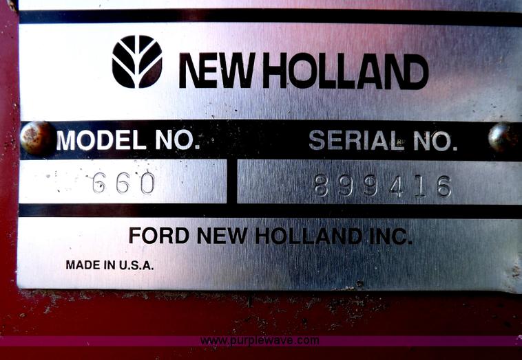 image for item I7636 1994 New Holland 660 round baler