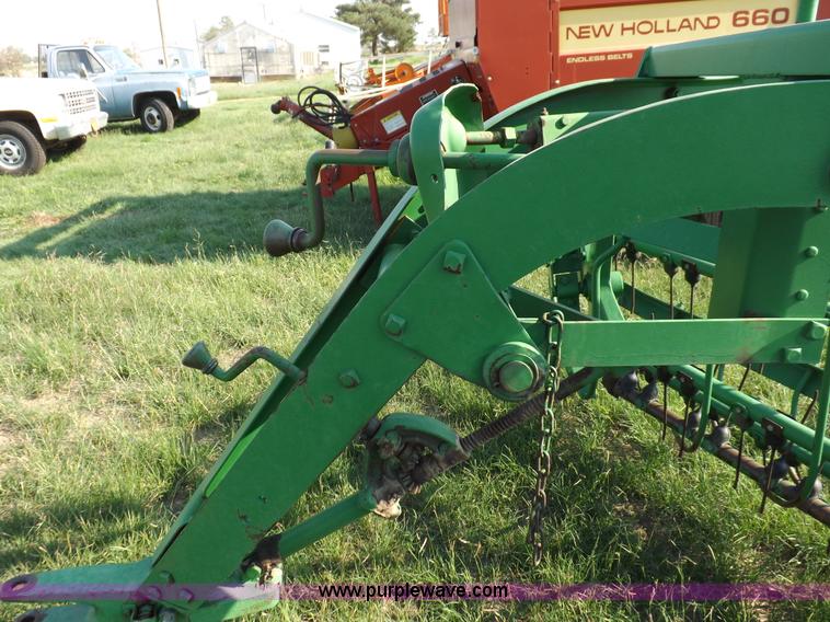 image for item I7637 John Deere side delivery rake