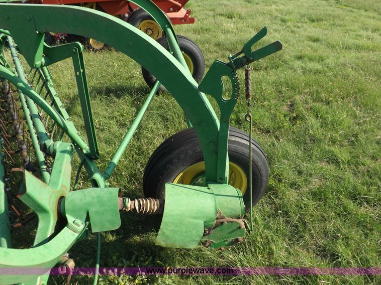 image for item I7637 John Deere side delivery rake