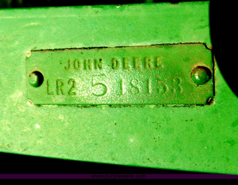 image for item I7637 John Deere side delivery rake