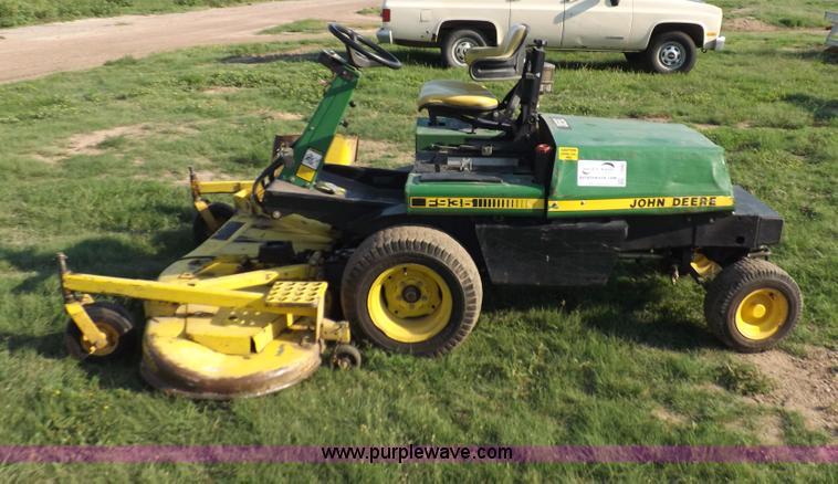 image for item I7640 John Deere F935 lawn mower