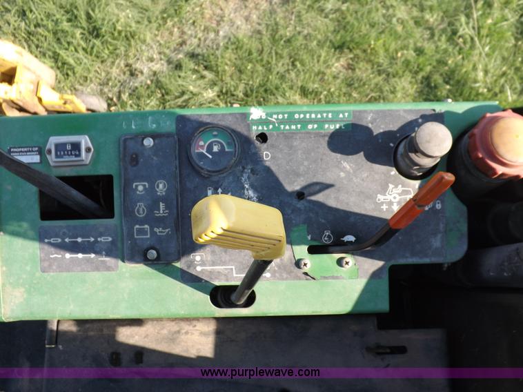 image for item I7640 John Deere F935 lawn mower