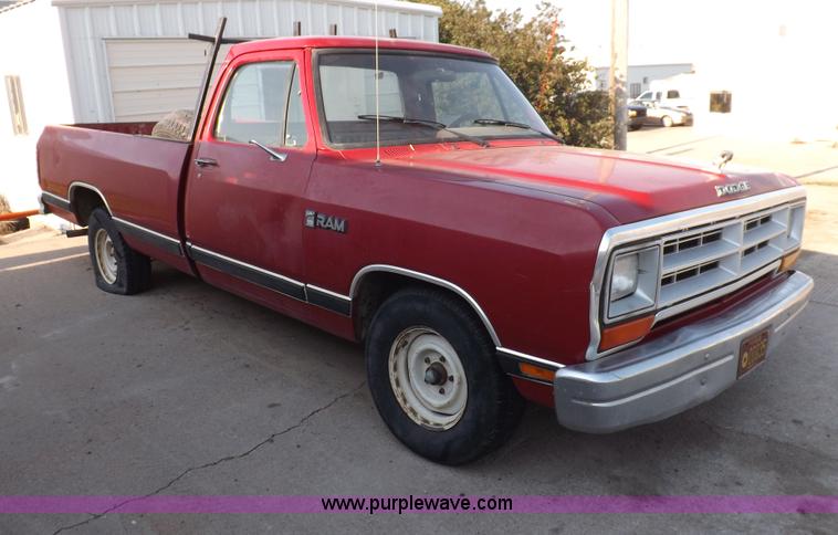 image for item I7641 1989 Dodge Ram 100 pickup truck