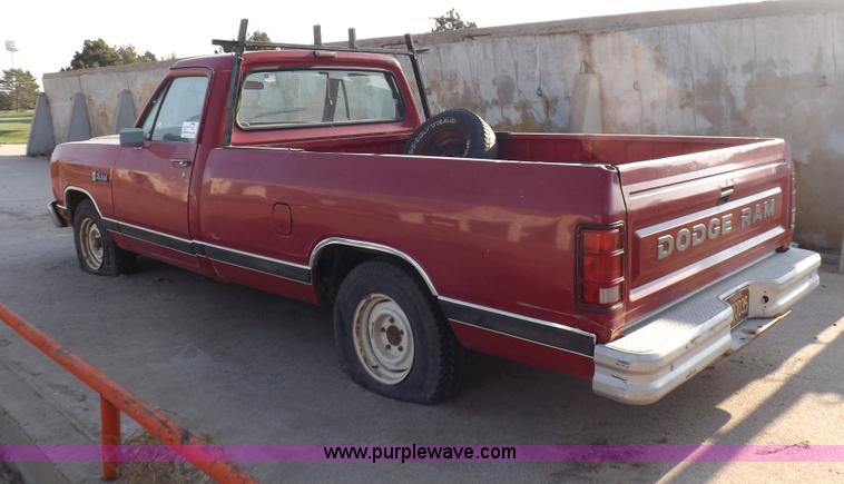 image for item I7641 1989 Dodge Ram 100 pickup truck