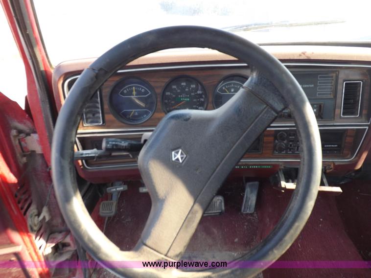 image for item I7641 1989 Dodge Ram 100 pickup truck