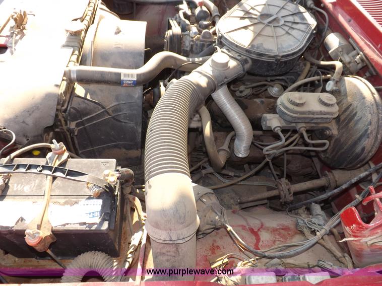 image for item I7641 1989 Dodge Ram 100 pickup truck