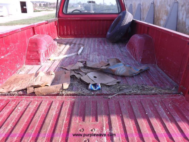 image for item I7641 1989 Dodge Ram 100 pickup truck