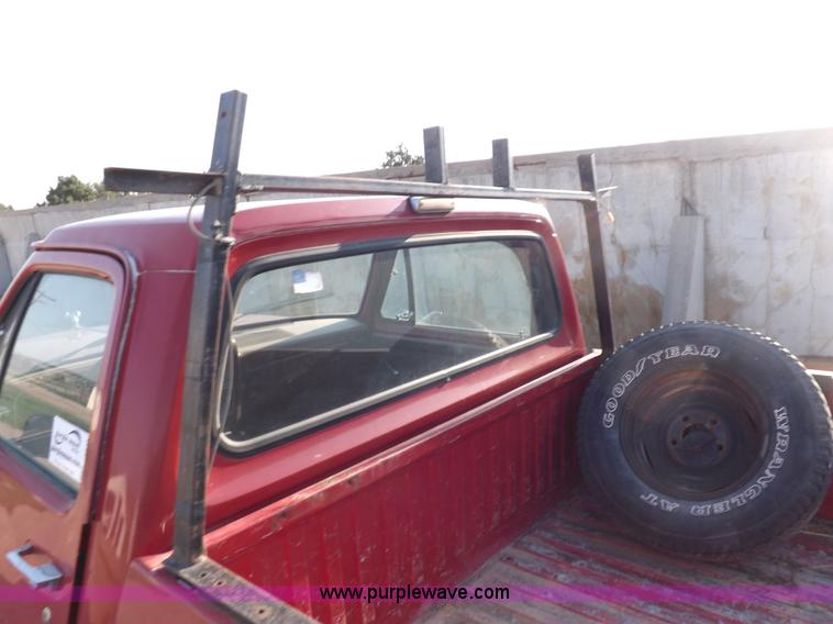image for item I7641 1989 Dodge Ram 100 pickup truck