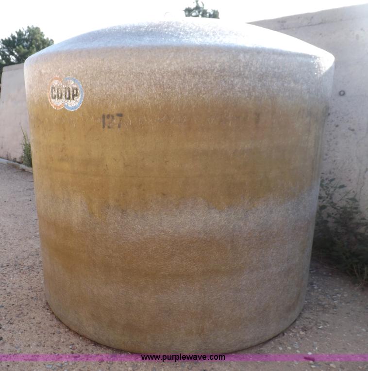 image for item I7642 Fiberglass tank