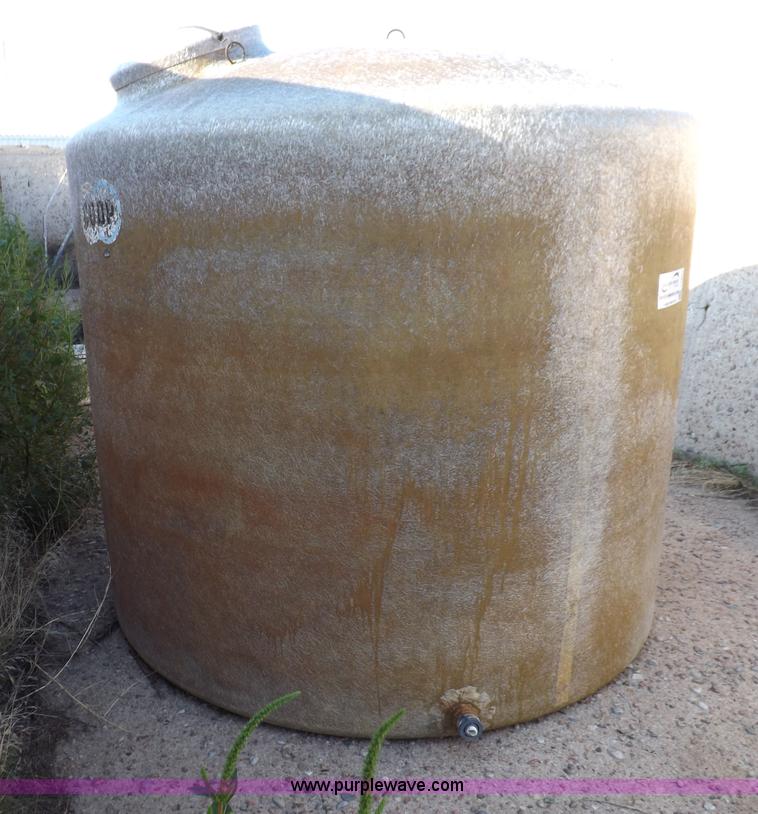 image for item I7642 Fiberglass tank