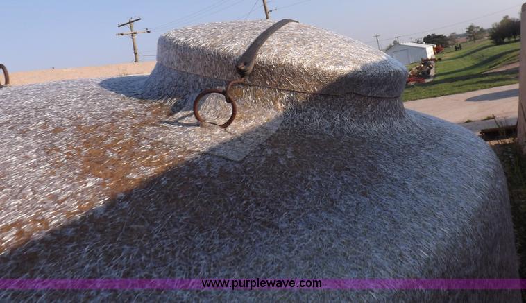 image for item I7642 Fiberglass tank