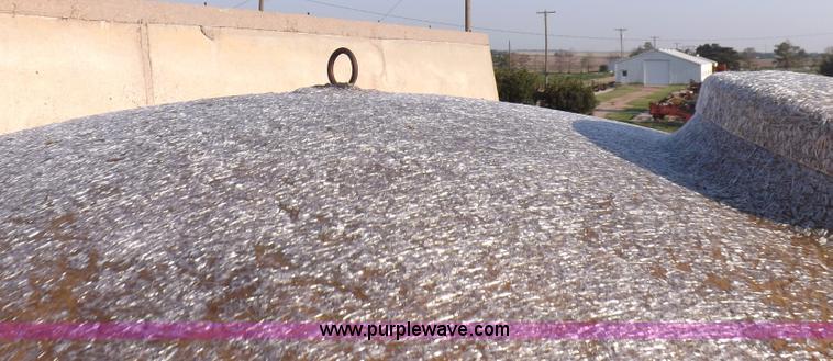 image for item I7642 Fiberglass tank