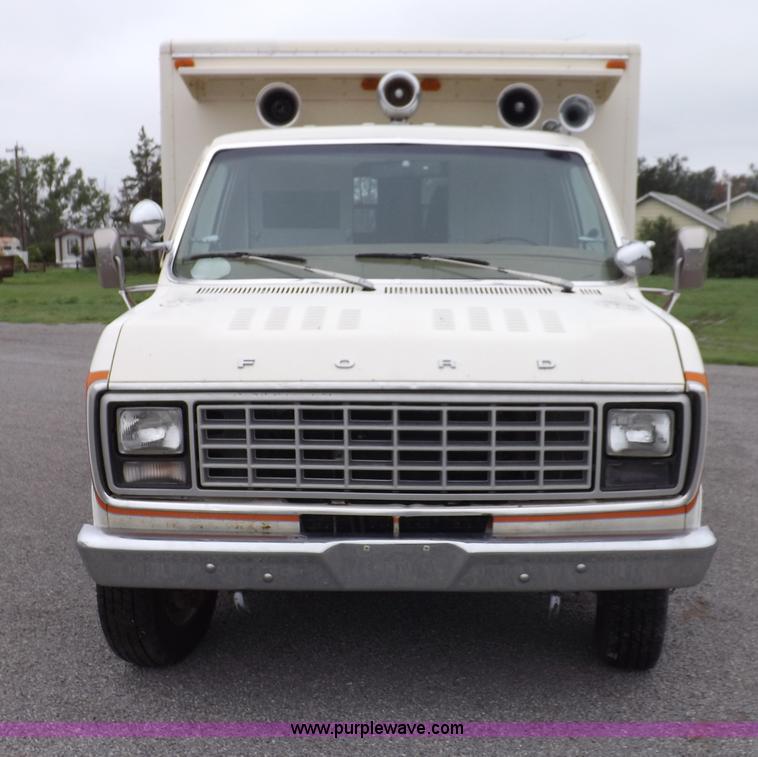 image for item I7656 1980 Ford Chateau ambulance