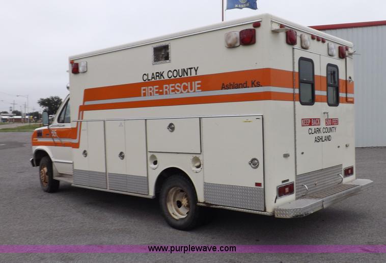 image for item I7656 1980 Ford Chateau ambulance