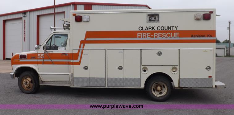 image for item I7656 1980 Ford Chateau ambulance