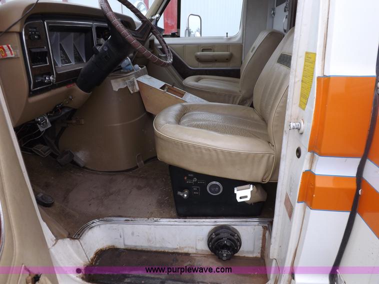 image for item I7656 1980 Ford Chateau ambulance