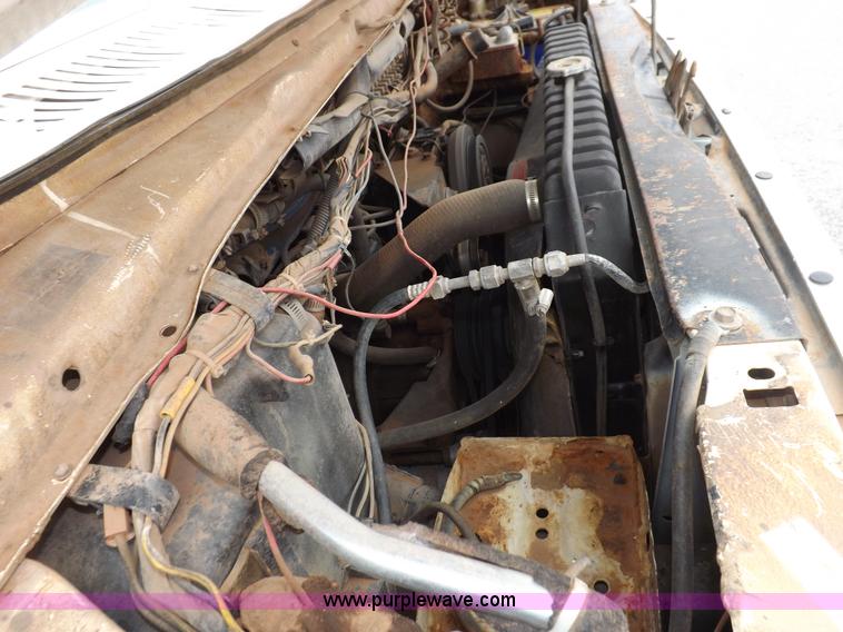 image for item I7656 1980 Ford Chateau ambulance