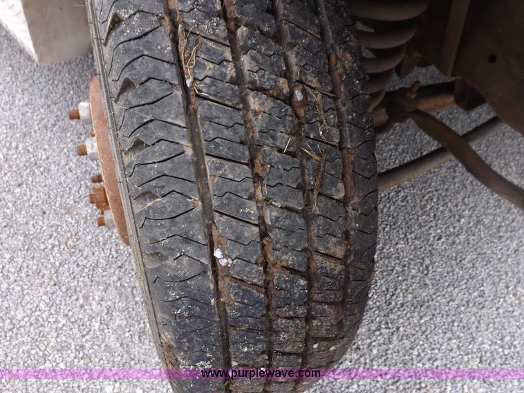 image for item I7656 1980 Ford Chateau ambulance