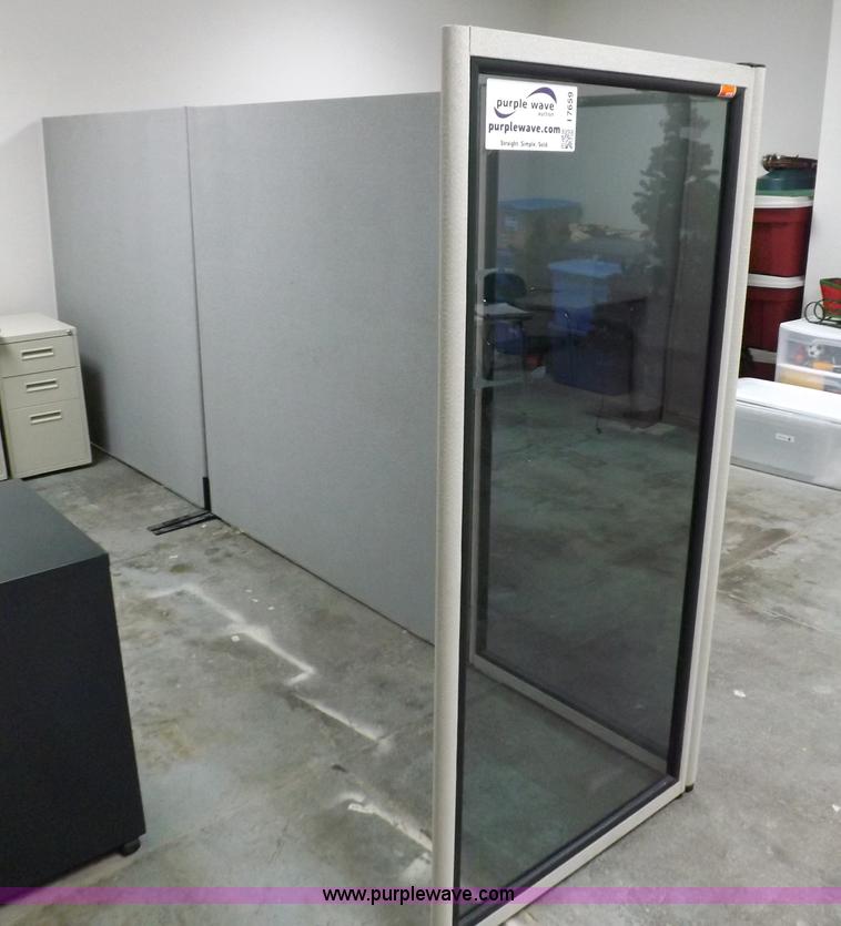 image for item I7659 Office partitions