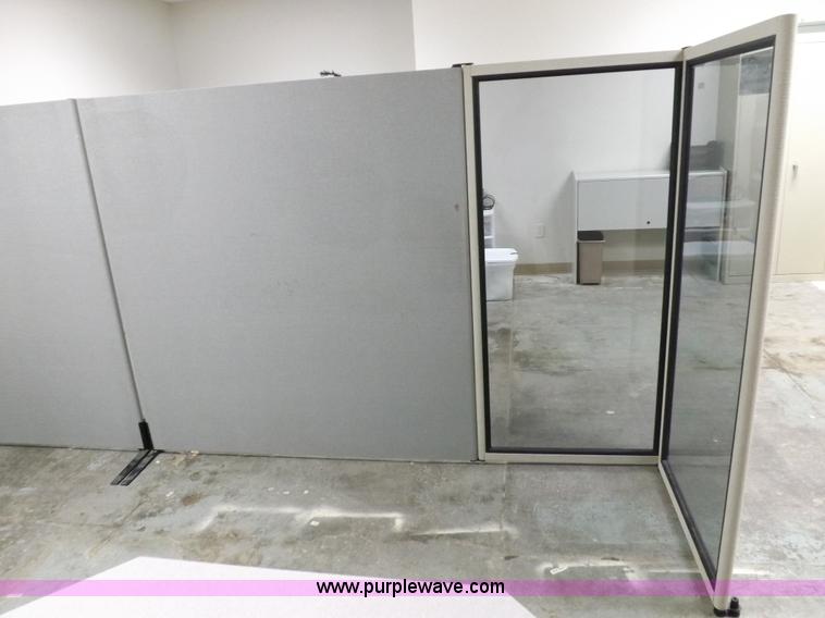 image for item I7659 Office partitions