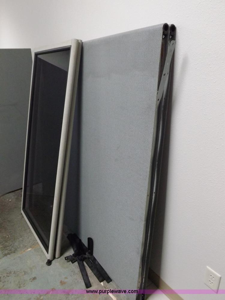 image for item I7659 Office partitions