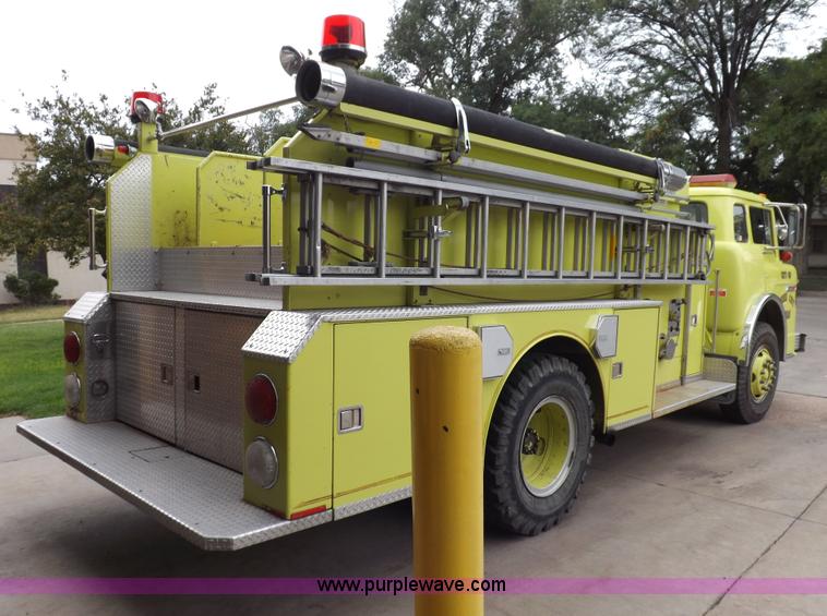 image for item I7667 1980 Ford Custom Cab 8000 firetruck
