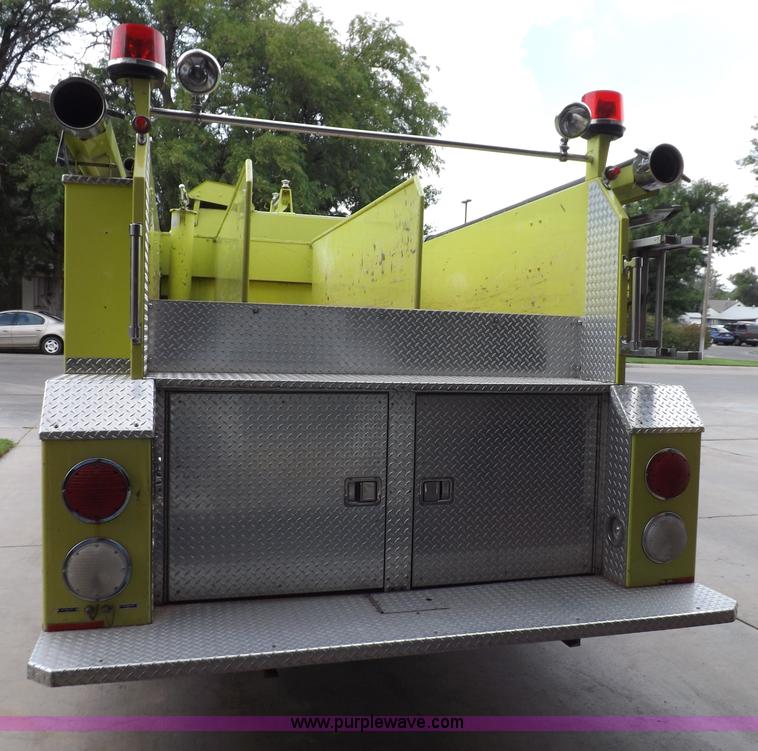 image for item I7667 1980 Ford Custom Cab 8000 firetruck