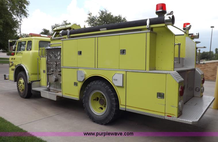 image for item I7667 1980 Ford Custom Cab 8000 firetruck