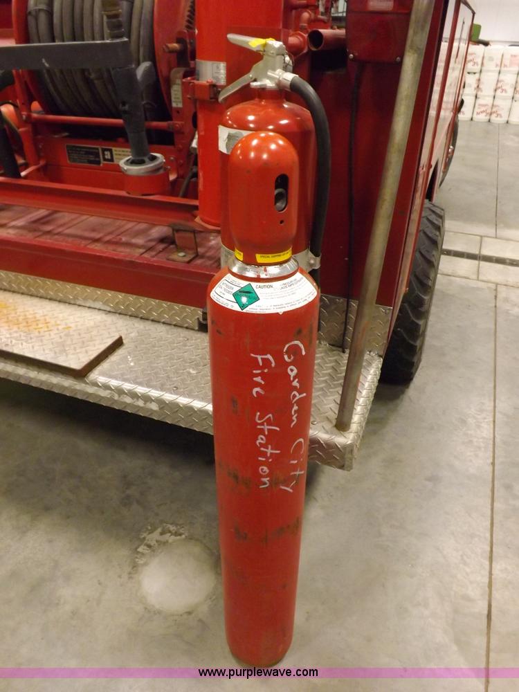 image for item I7668 1975 Ford F250 utility truck