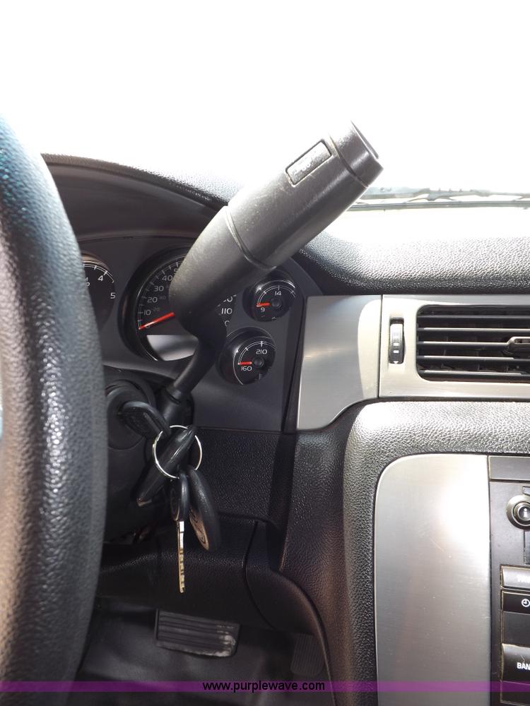 image for item I7677 2008 Chevrolet Tahoe Police SUV