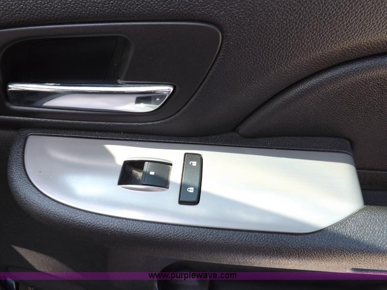 image for item I7677 2008 Chevrolet Tahoe Police SUV