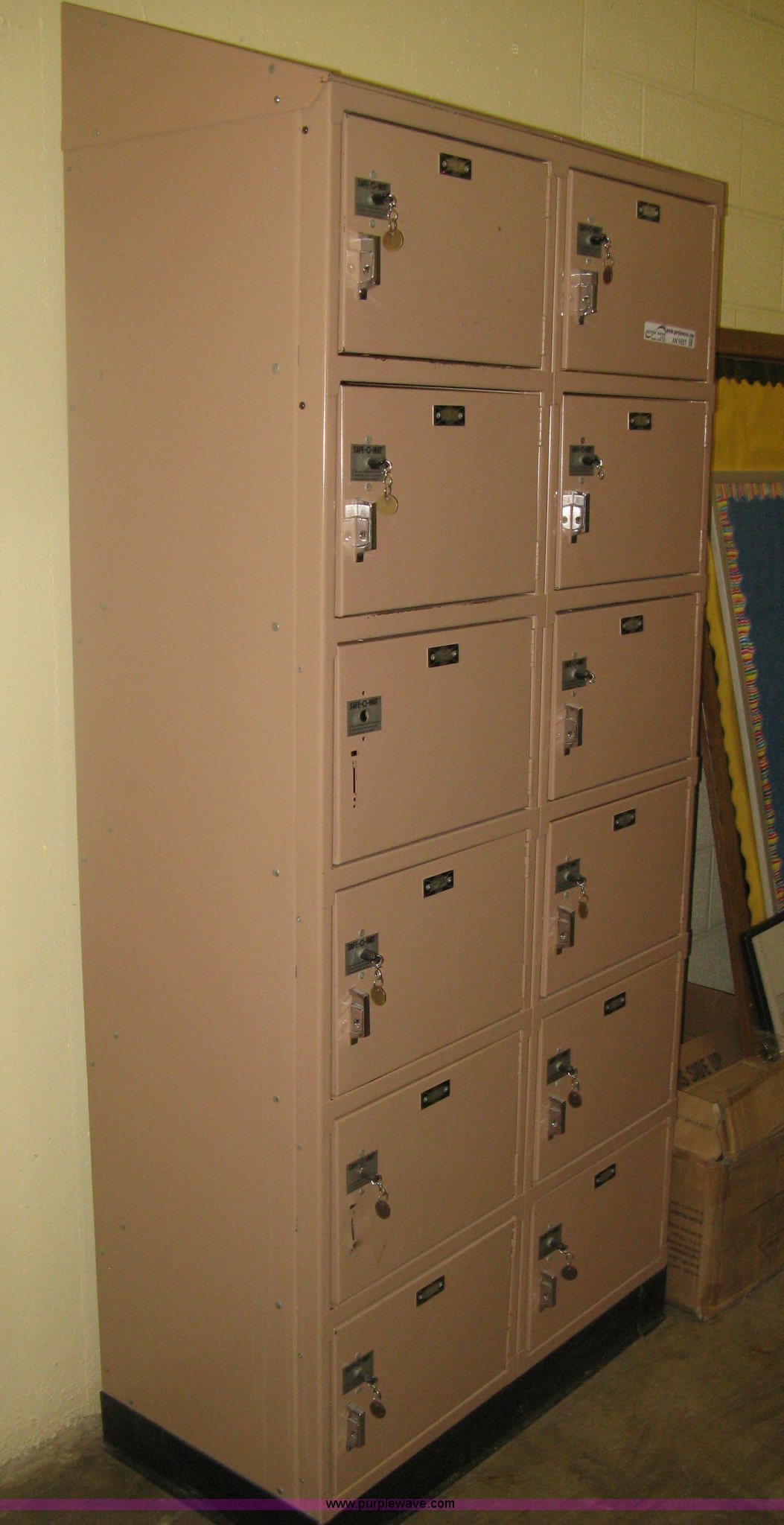 Assorted office supplies in Wichita, KS Item AN9527 sold Purple Wave