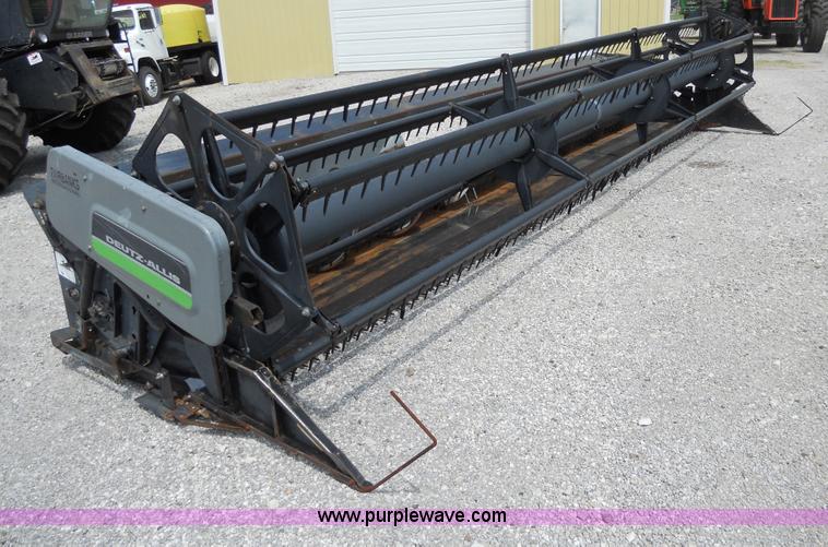 image for item AD9987 1990 Deutz Allis 324 24' flex head