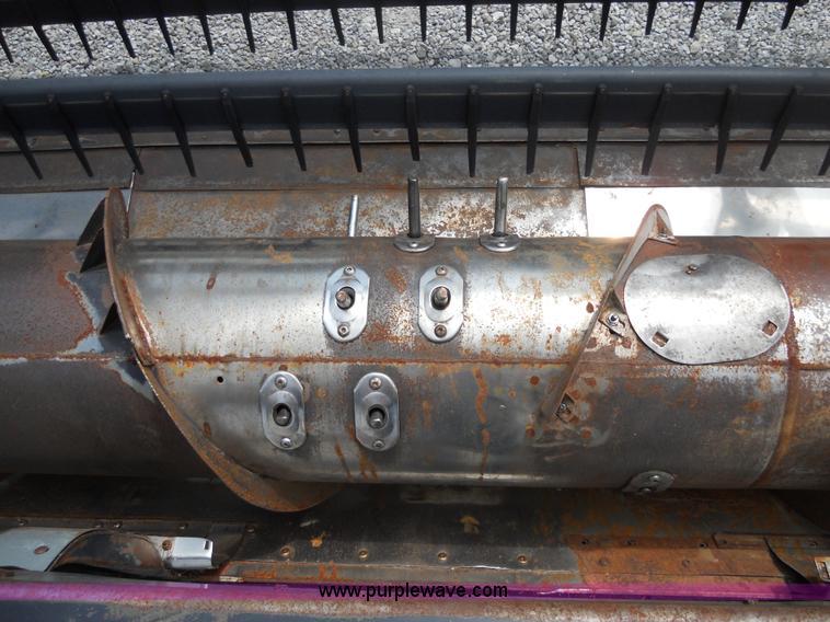 image for item AD9987 1990 Deutz Allis 324 24' flex head