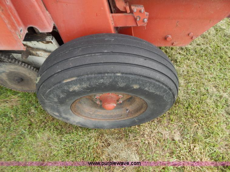 image for item AW9199 Hesston 5580 round baler