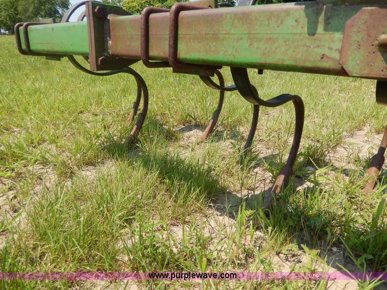image for item AW9653 Spring tooth harrow