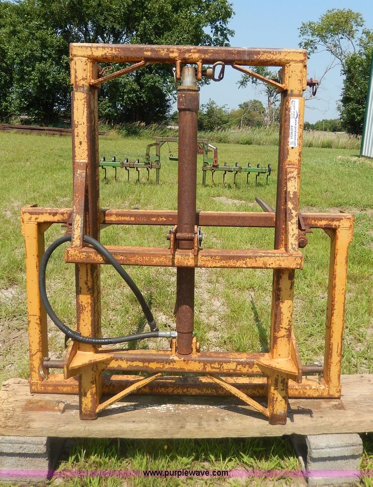 image for item AW9654 Hydraulic lift bale forks with stand