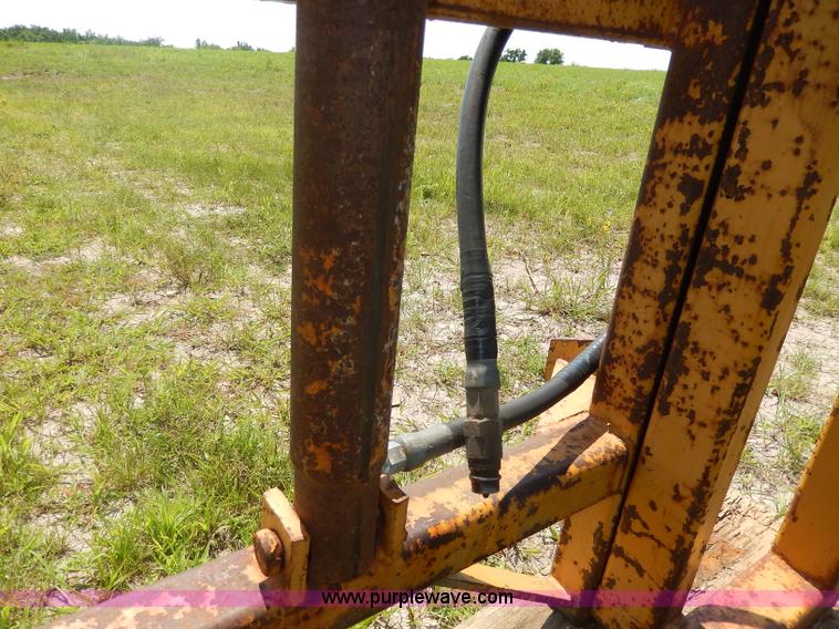 image for item AW9654 Hydraulic lift bale forks with stand