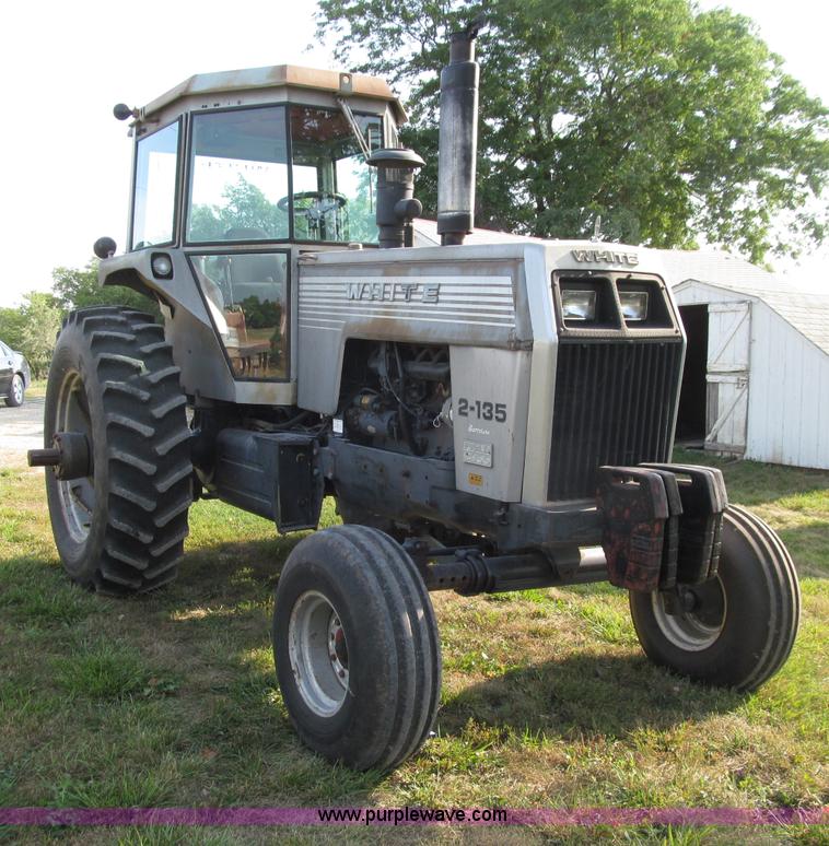 image for item D7460 1980 White 2-135 Field Boss tractor